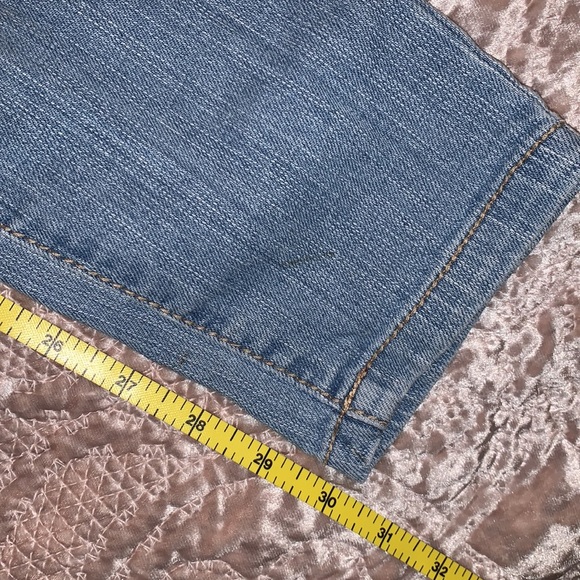 Mossimo | Distressed Skinny | 5/6 - Picture 4 of 6